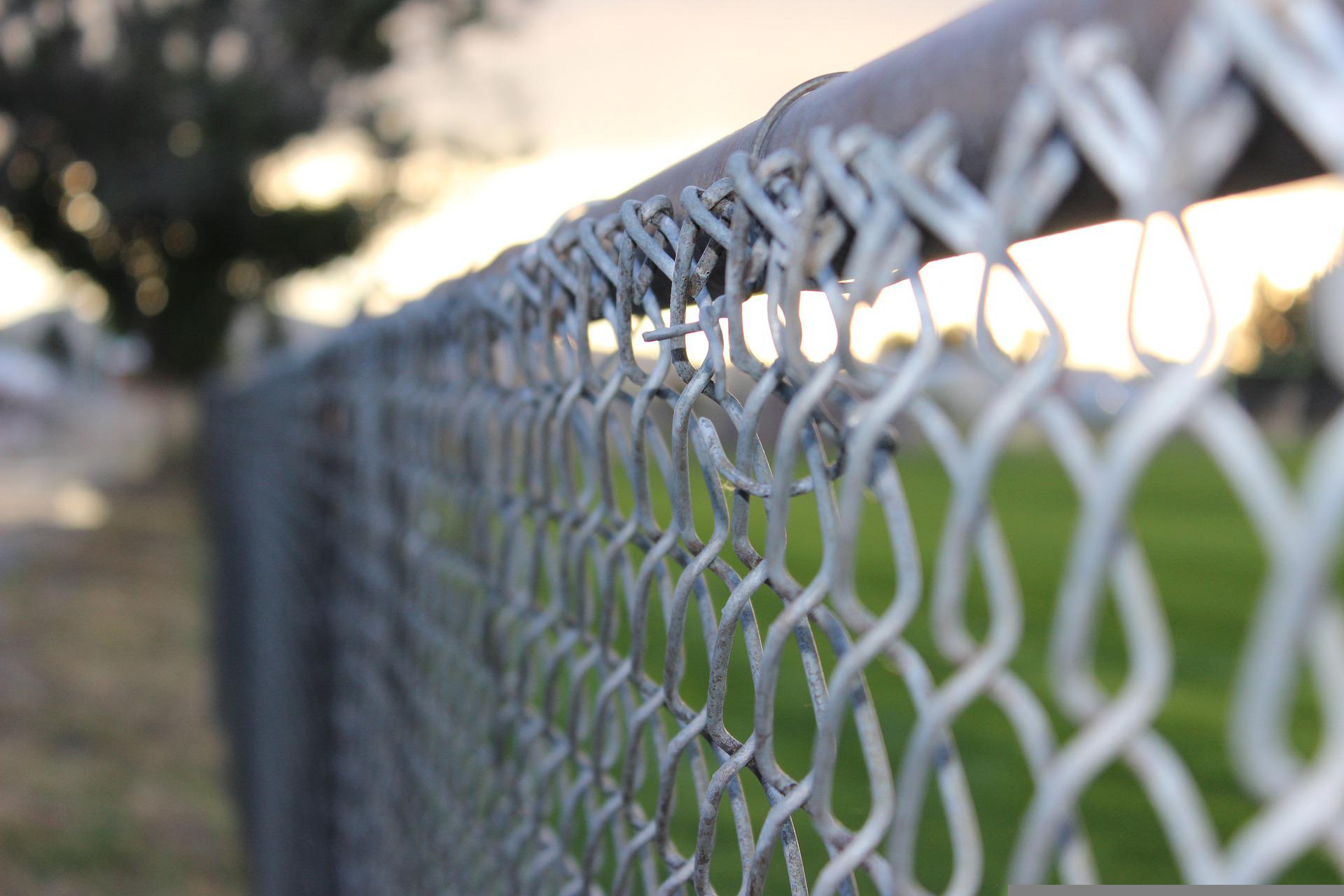 chain-link-fencing-contractor-in-watford-hertfordshire